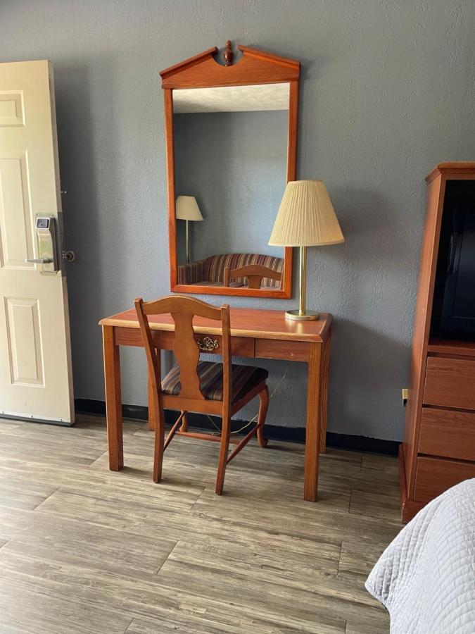 Deerfield Inn Adamsville Luaran gambar